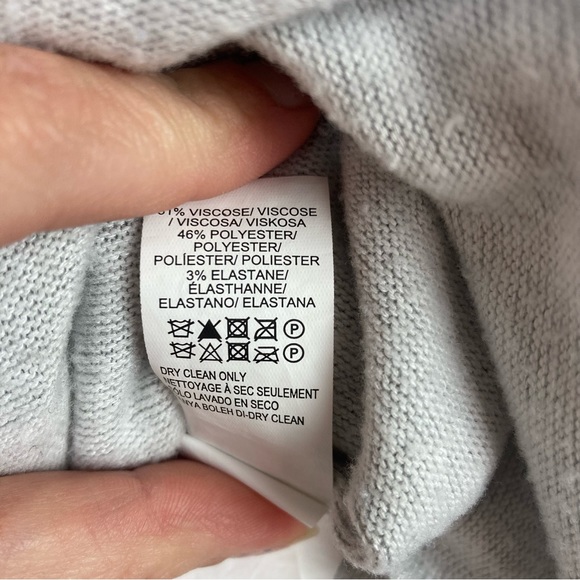 Lucky Brand S Small Basic Turtle Neck Top Gray Lightweight Stretch High Low Hem - Picture 6 of 8